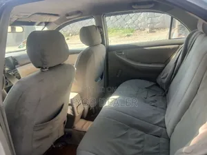 Toyota Corolla Verso 1.8 VVT-i Luna 2004 Silver