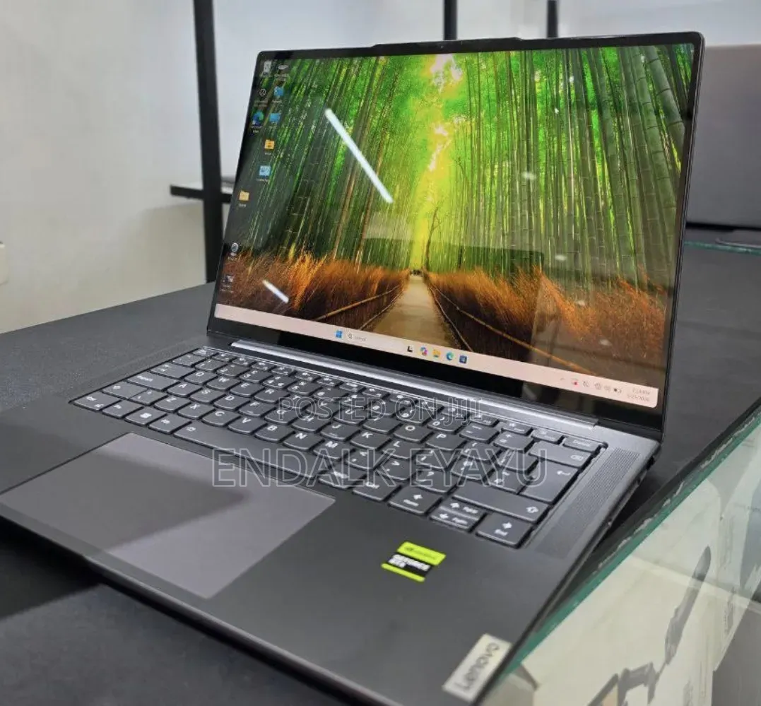 New Laptop Lenovo Yoga 2 32GB AMD Ryzen 7 SSD 512GB
