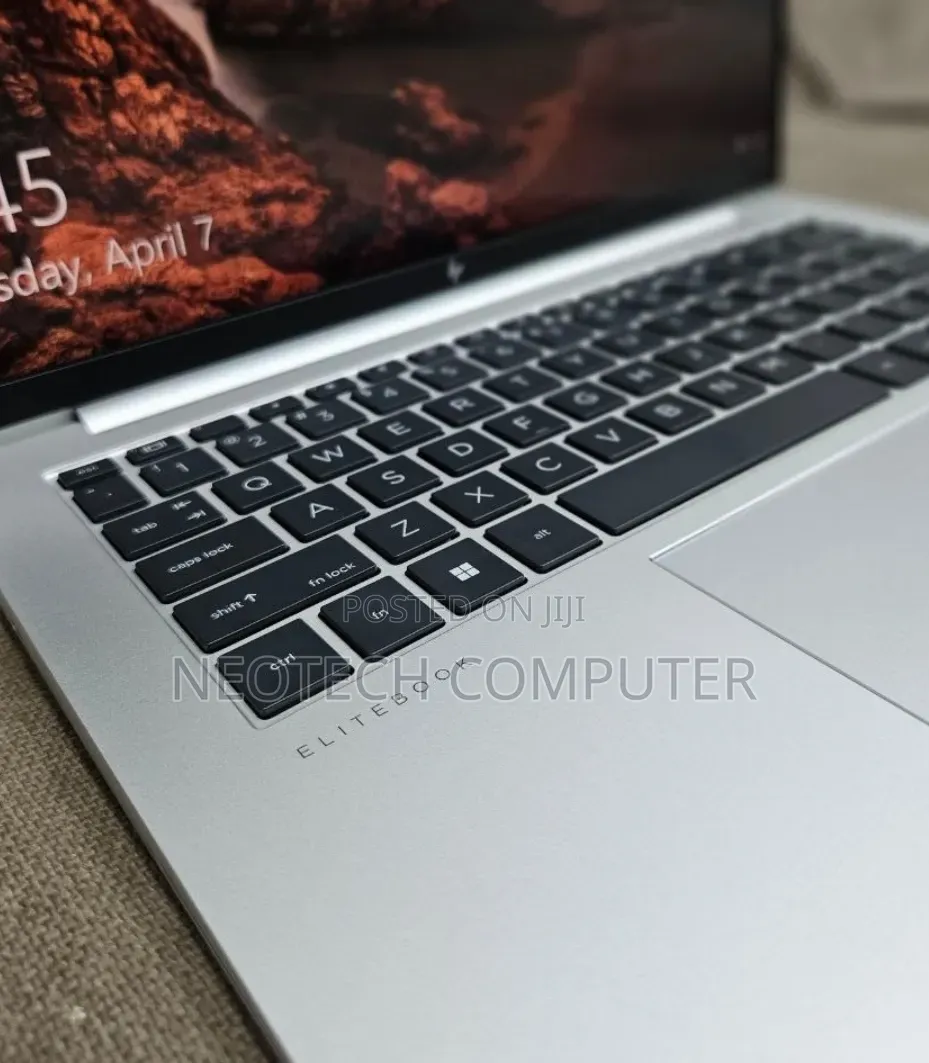 New Laptop HP EliteBook 840 10 16GB Intel Core i7 SSD 512GB