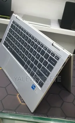 New Laptop HP EliteBook x360 1030 G8 16GB Intel Core i5 SSD 512GB