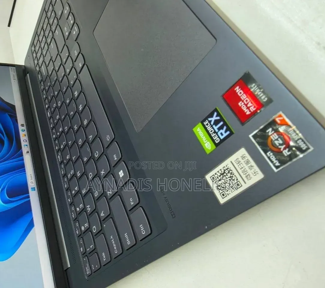 New Laptop Lenovo 16GB AMD Ryzen 7 SSD 512GB