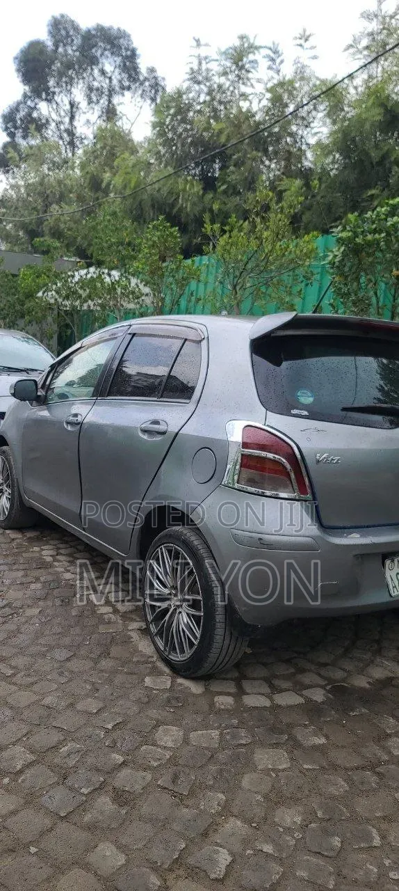 Toyota Yaris 2008 Silver