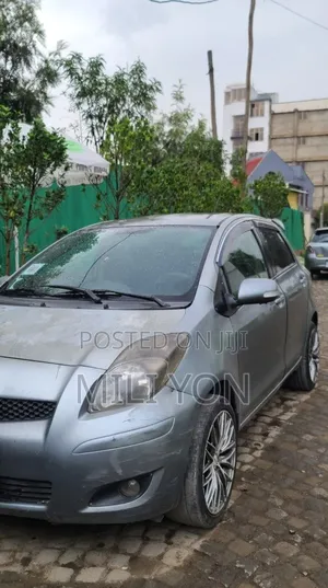 Toyota Yaris 2008 Silver