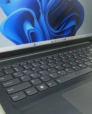 New Laptop Lenovo Ideapad 3 16GB AMD Ryzen 7 SSD 512GB