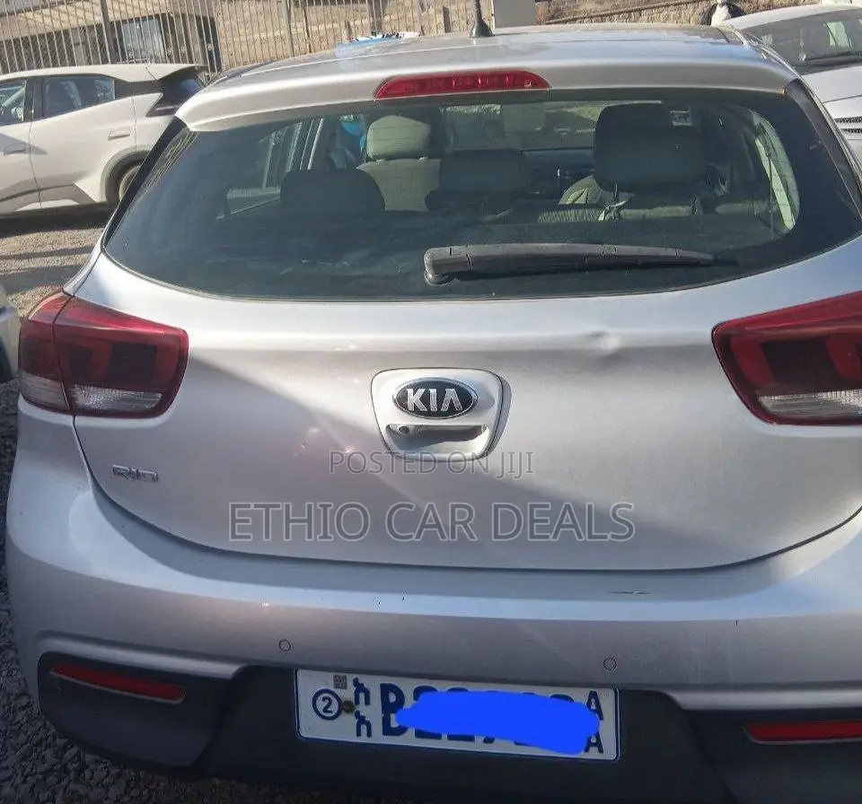 Kia Rio 2018 Silver