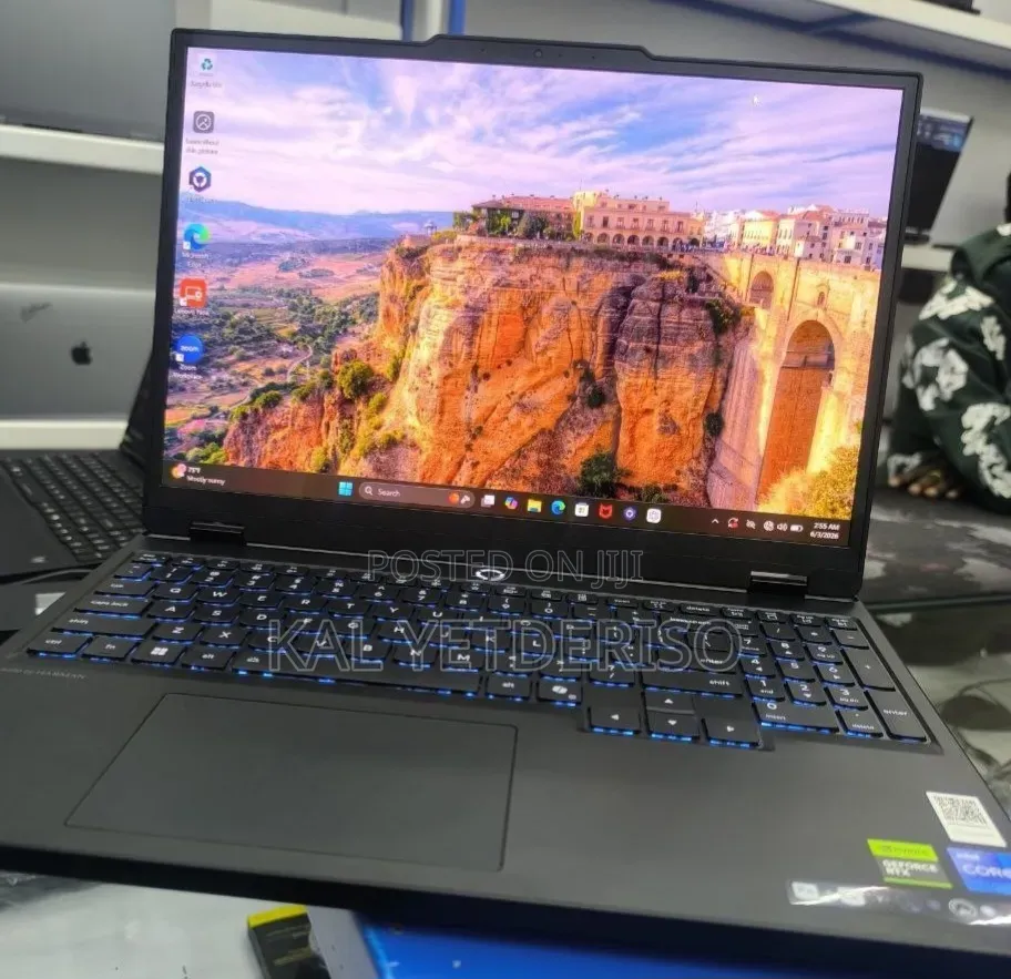 New Laptop Lenovo Legion 5 16GB Intel Core i7 SSD 1T