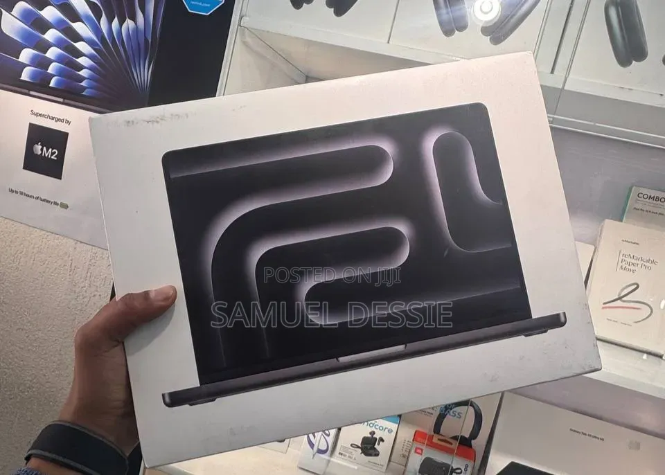 New Laptop Apple MacBook Pro 2025 M5 24GB Apple M5 Pro SSD 1T