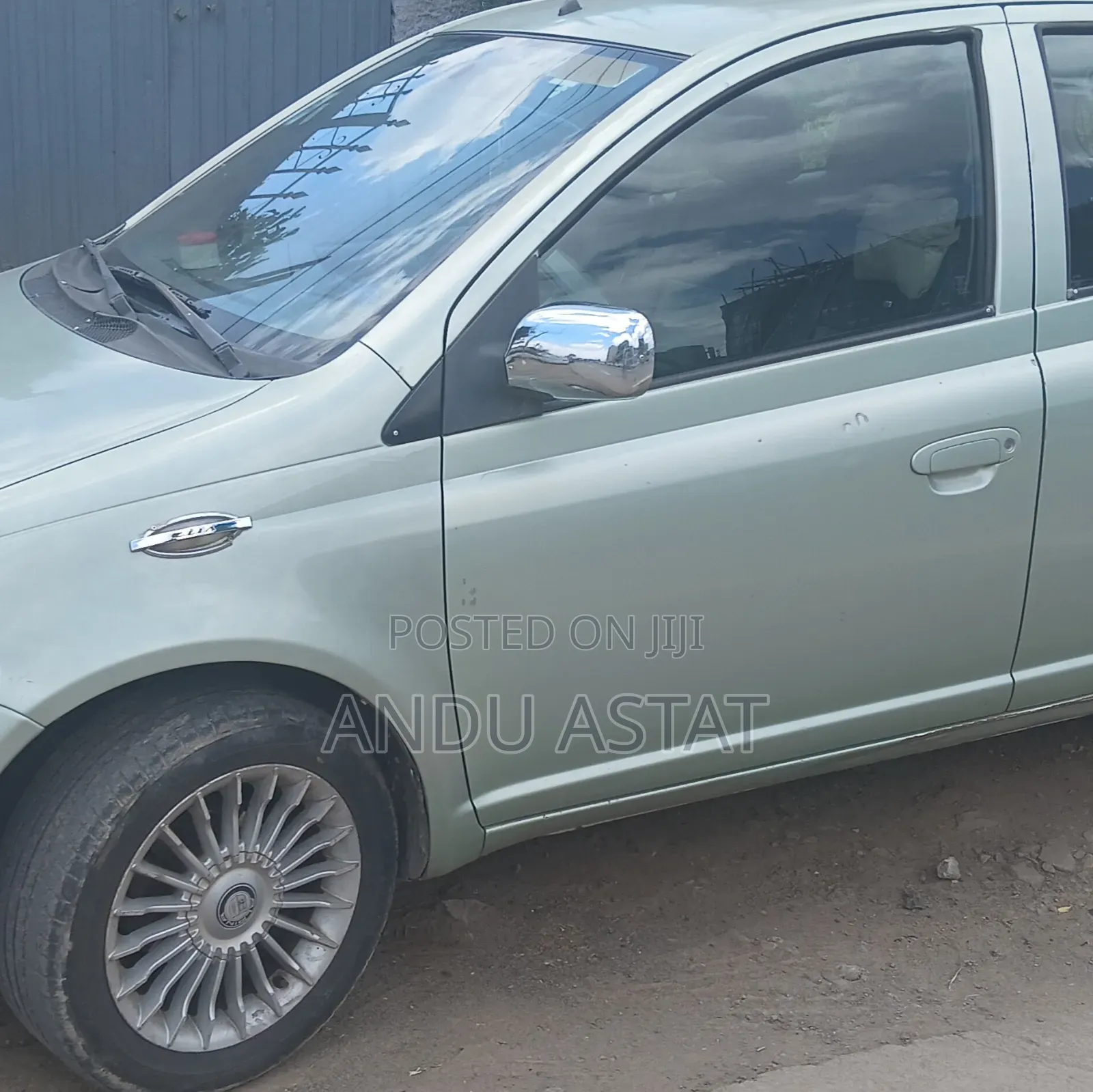 Toyota Vitz 2001 Matt Black