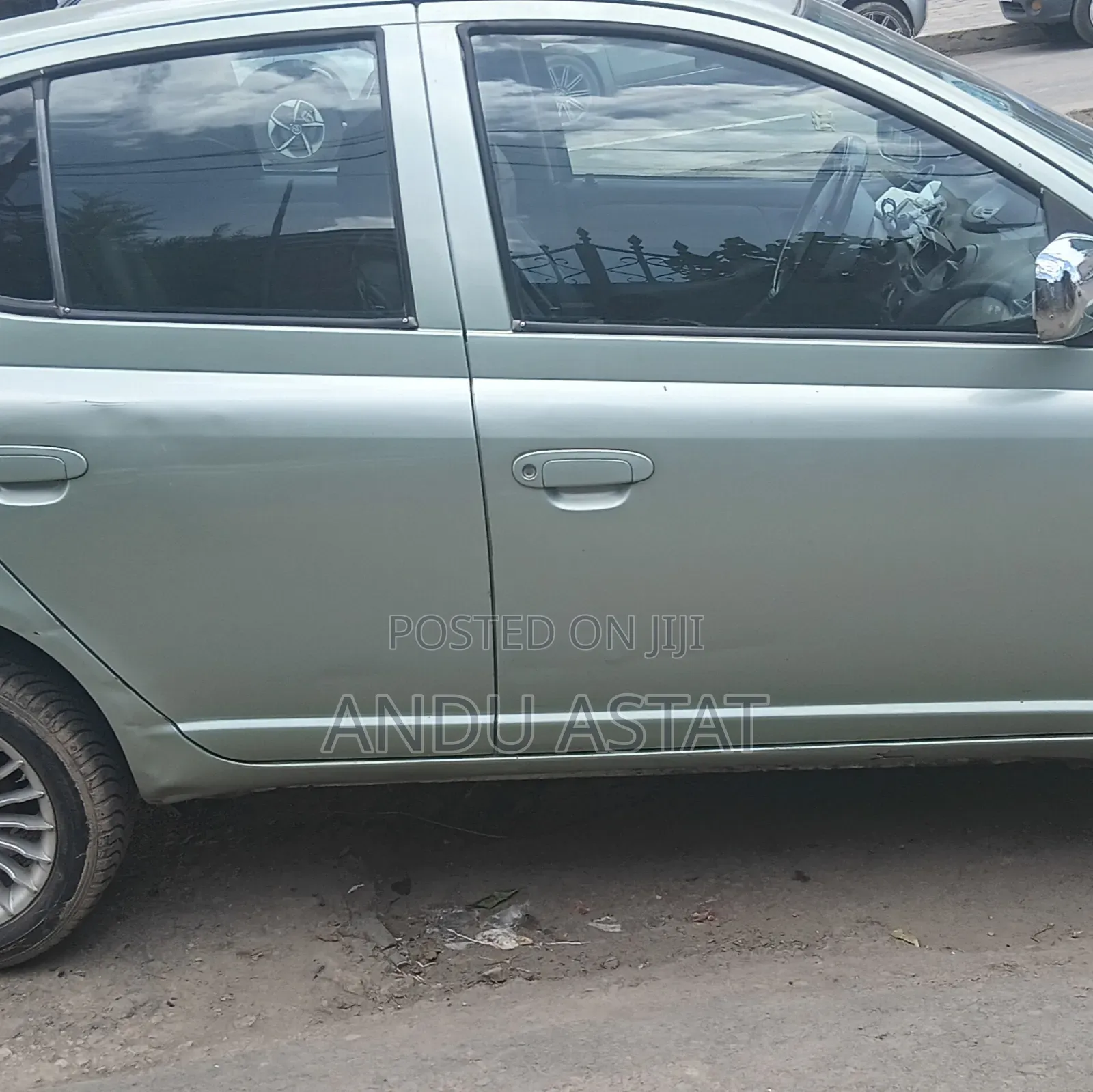 Toyota Vitz 2001 Matt Black