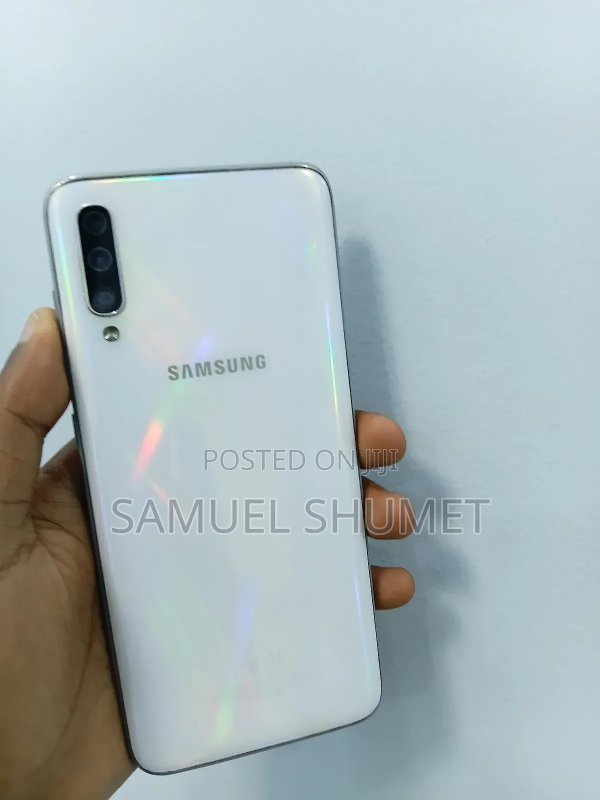Samsung Galaxy A70 128 GB White