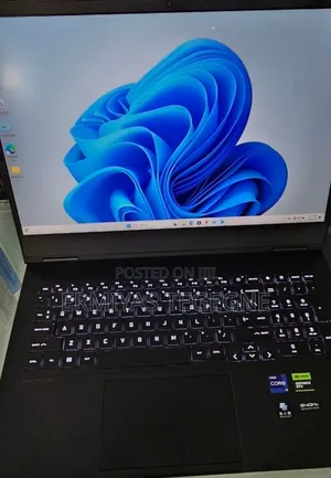 New Laptop HP OmniBook 7 14" 16GB Intel Core i9 SSD 512GB