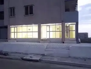 የሚሸጥ ሱቅ ኮዬ ፈጬ 75 SQM