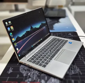 New Laptop HP EliteBook 840 G8 16GB Intel Core i5 SSD 512GB