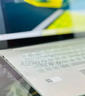 New Laptop HP Envy 15 16GB Intel Core i7 SSD 1T