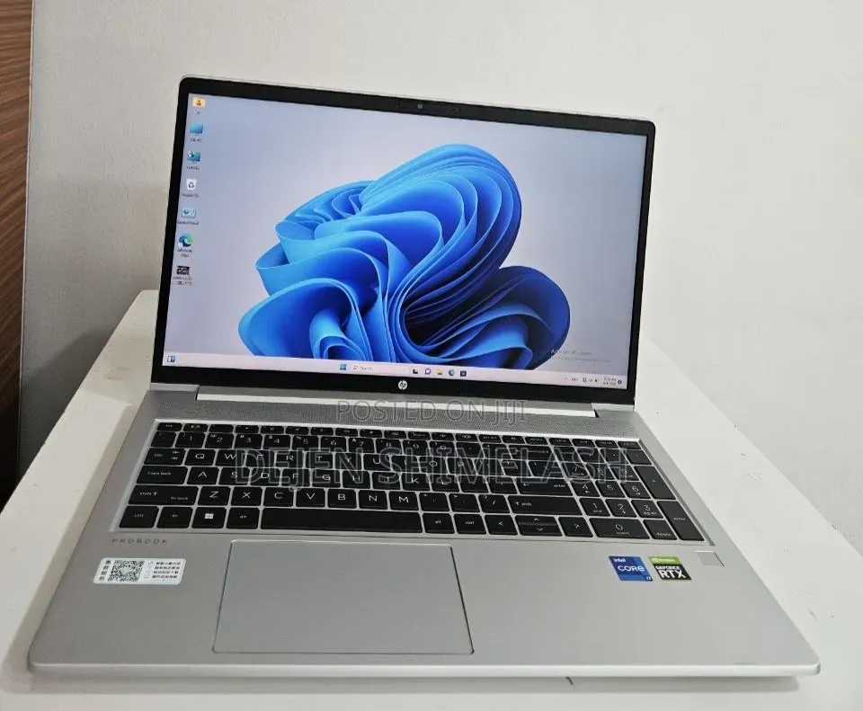New Laptop HP ProBook 440 16GB Intel Core i7 SSD 1T