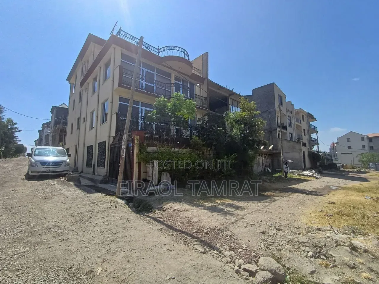 3bdrm Apartment in Akaky Kaliti for sale
