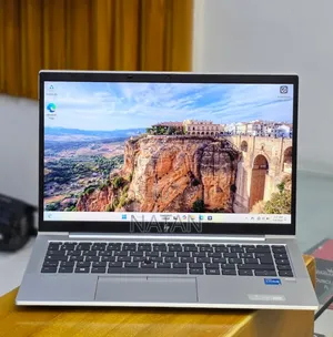 New Laptop HP EliteBook 840 G8 16GB Intel Core i5 SSD 512GB