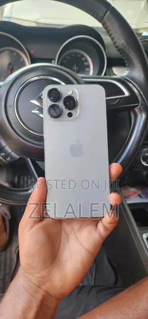 Apple iPhone 15 Pro Max 256 GB White