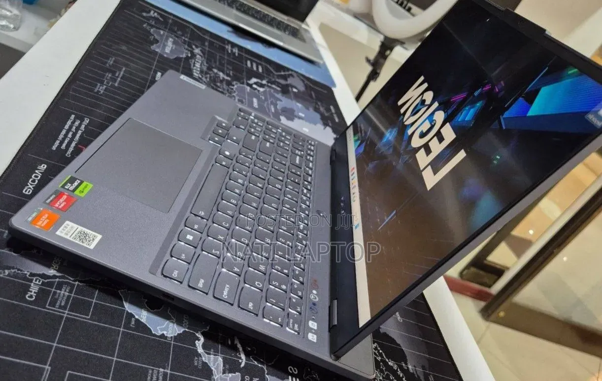 New Laptop Lenovo 16GB AMD Ryzen 7 SSD 512GB