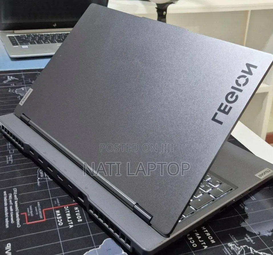 New Laptop Lenovo 16GB AMD Ryzen 7 SSD 512GB