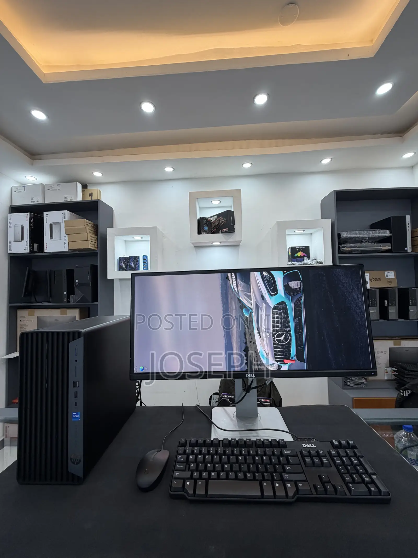 Monitor 29 Inches