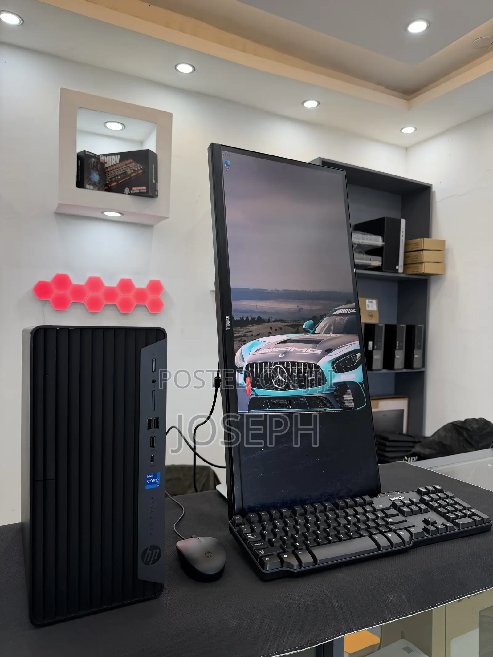 Monitor 29 Inches