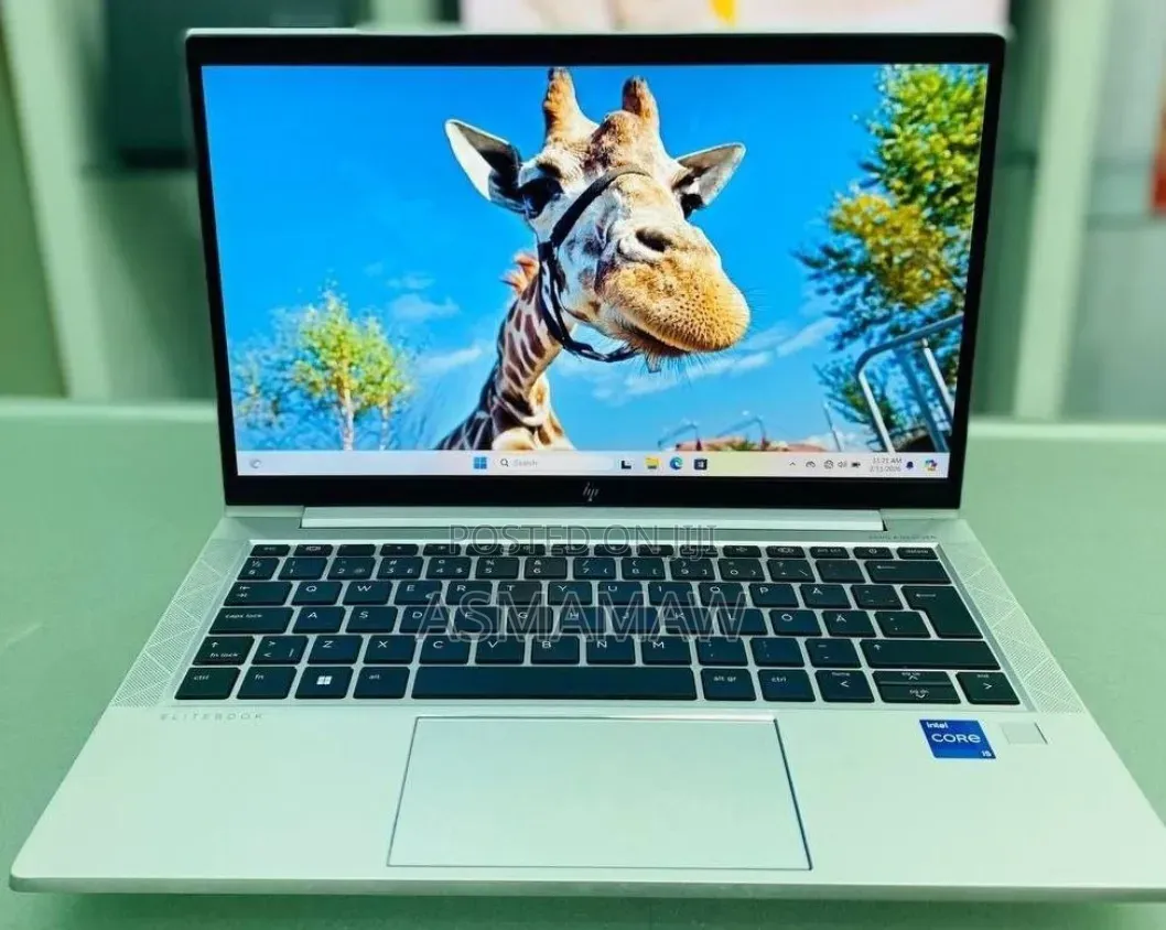 New Laptop HP EliteBook 830 G8 16GB Intel Core i5 SSD 512GB