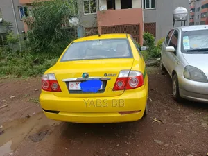 Lifan 520 2008 Yellow