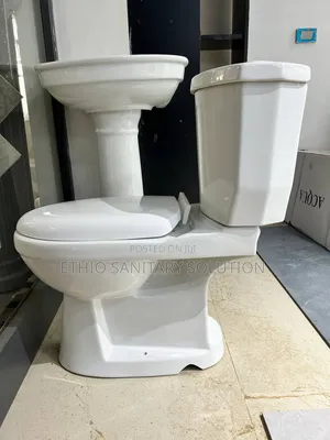 Acqua Toilet Seat With Hand Wash