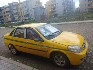 Lifan 520 2008 Yellow
