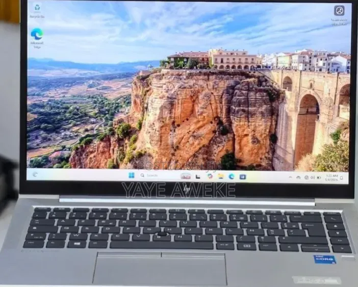 New Laptop HP EliteBook 840 G8 16GB Intel Core i5 SSD 512GB