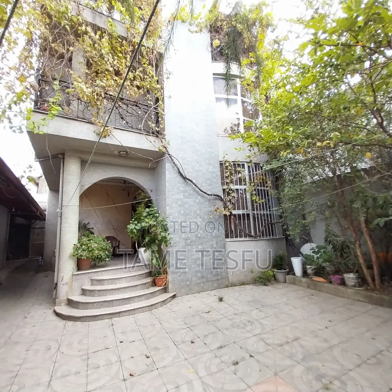 Furnished 6bdrm House in ኤካ ሆስፒታል, Yeka for sale