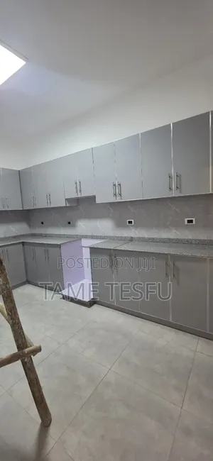 Furnished 6bdrm House in ኤካ ሆስፒታል, Yeka for sale