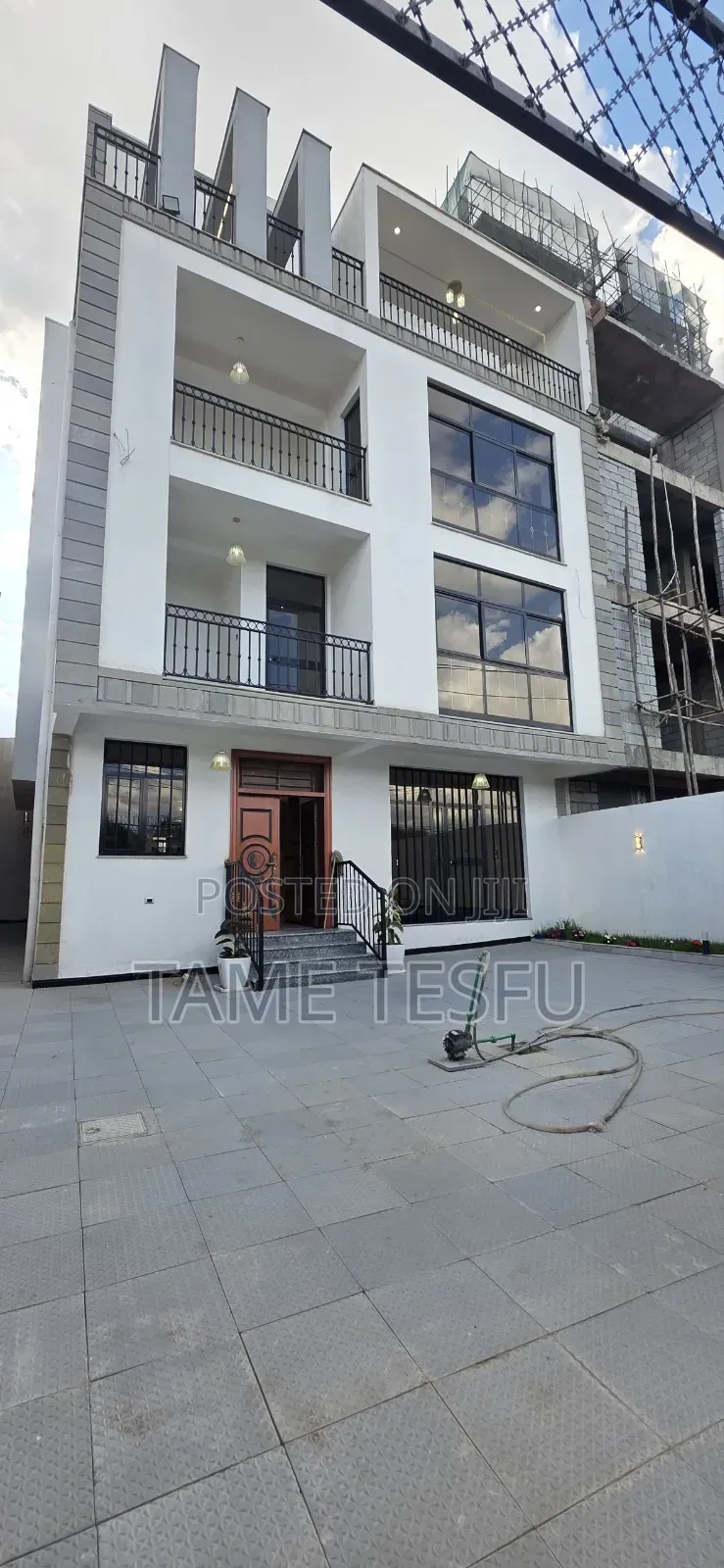 Furnished 7bdrm House in ሀያት, Bole for sale