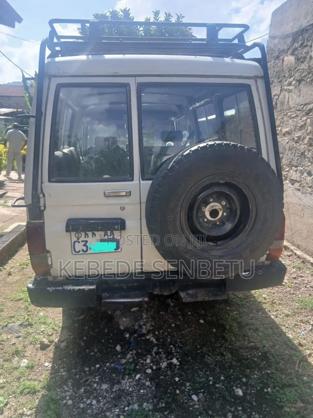 Toyota Land Cruiser 1996 White