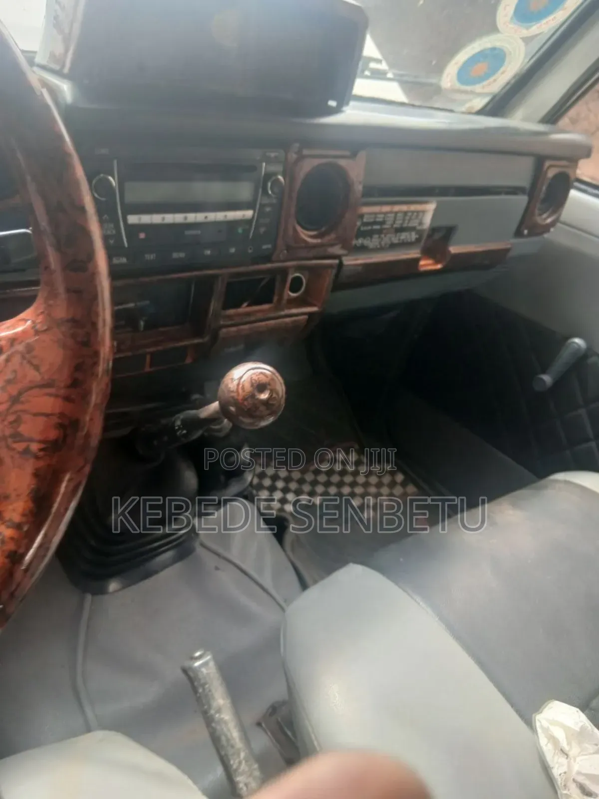 Toyota Land Cruiser 1996 White