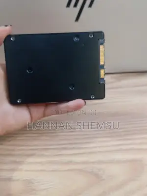 Samsung 512 Sata SSD