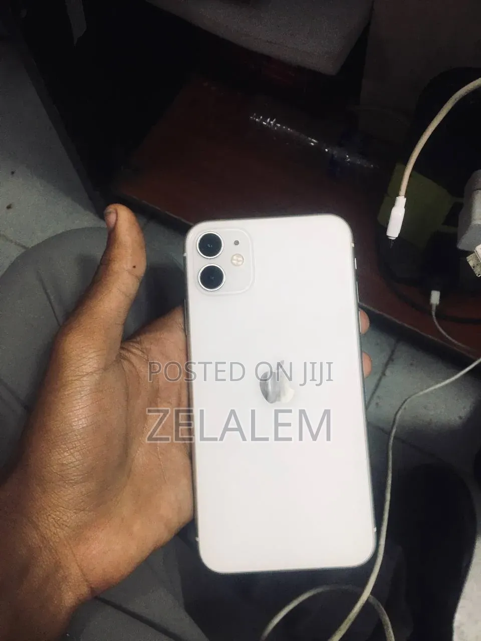 Apple iPhone 11 64 GB White
