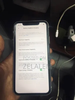 Apple iPhone 11 64 GB White