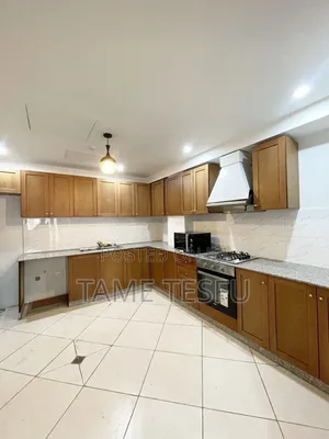 Furnished 6bdrm House in ሀያት, Bole for sale