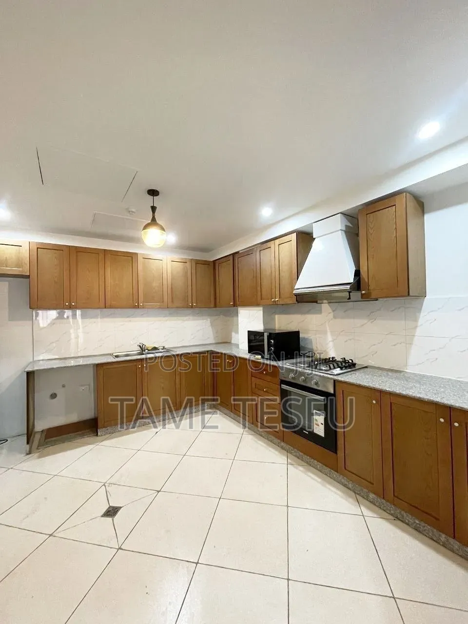 Furnished 6bdrm House in ሀያት, Bole for sale