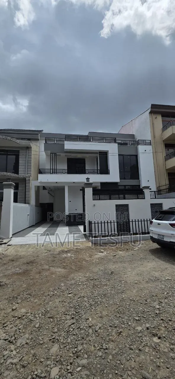 Furnished 7bdrm House in Cmc, Bole for sale