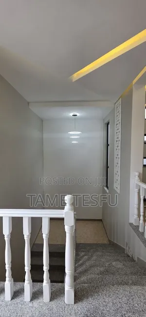 Furnished 7bdrm House in Cmc, Bole for sale