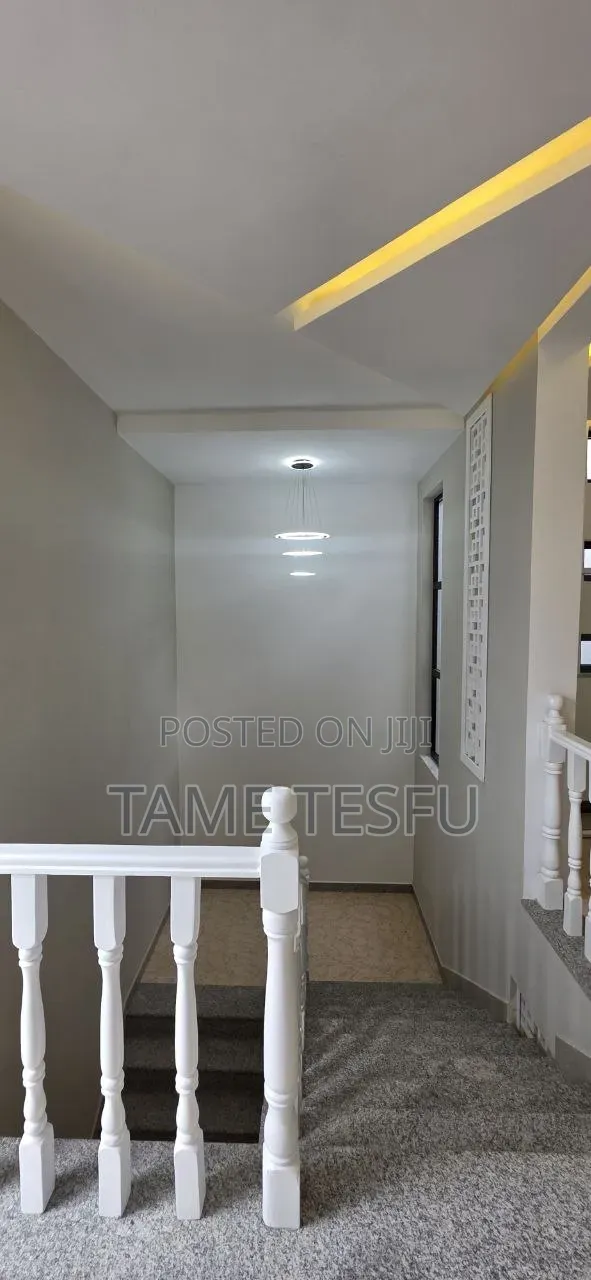 Furnished 7bdrm House in Cmc, Bole for sale