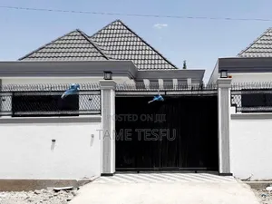 Furnished 3bdrm Villa in ሀያት, Bole for sale