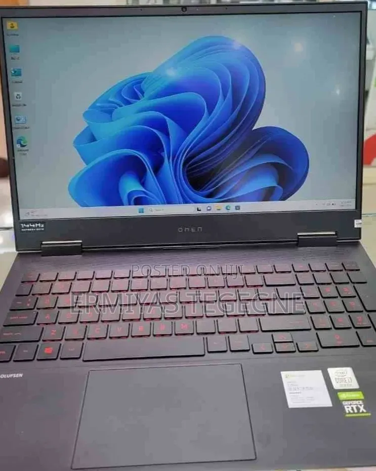 New Laptop HP OmniBook 7 14" 16GB Intel Core i7 SSD 512GB