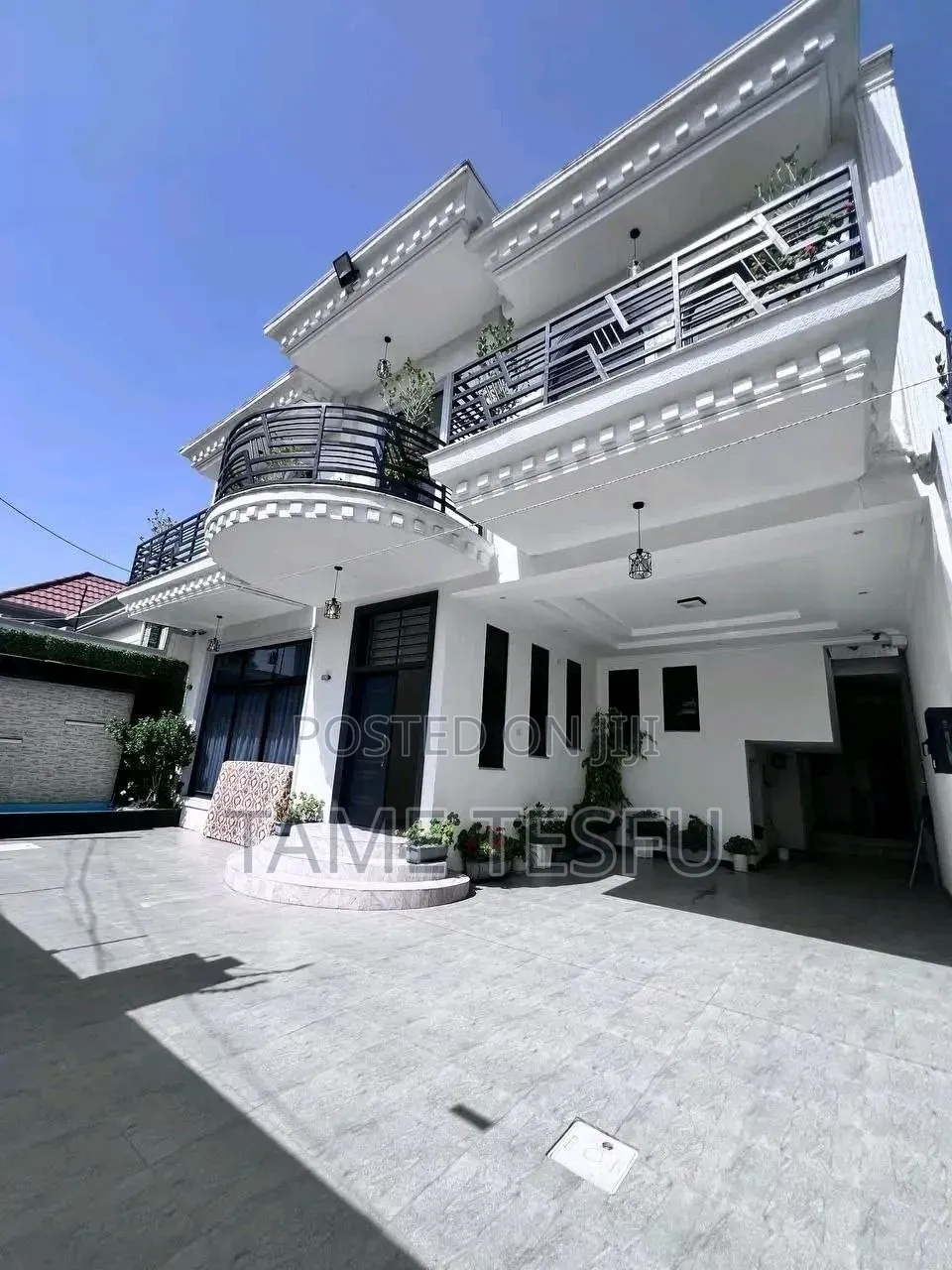 Furnished 8bdrm House in ቦሌ, Bole for sale