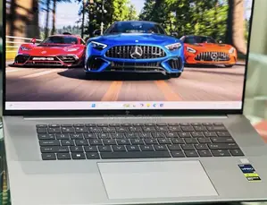 New Laptop HP ZBook Studio 16GB Intel Core i9 SSD 1T