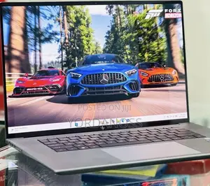 New Laptop HP ZBook Studio 16GB Intel Core i9 SSD 1T