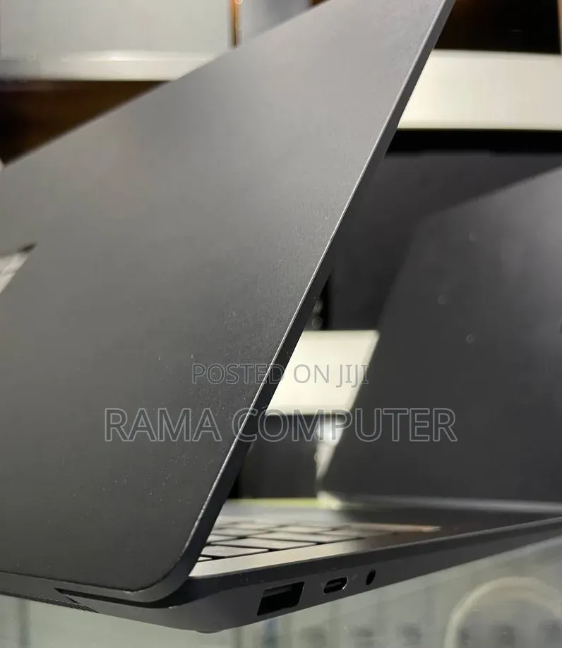 New Laptop Microsoft 16GB Intel Core i7 SSD 512GB